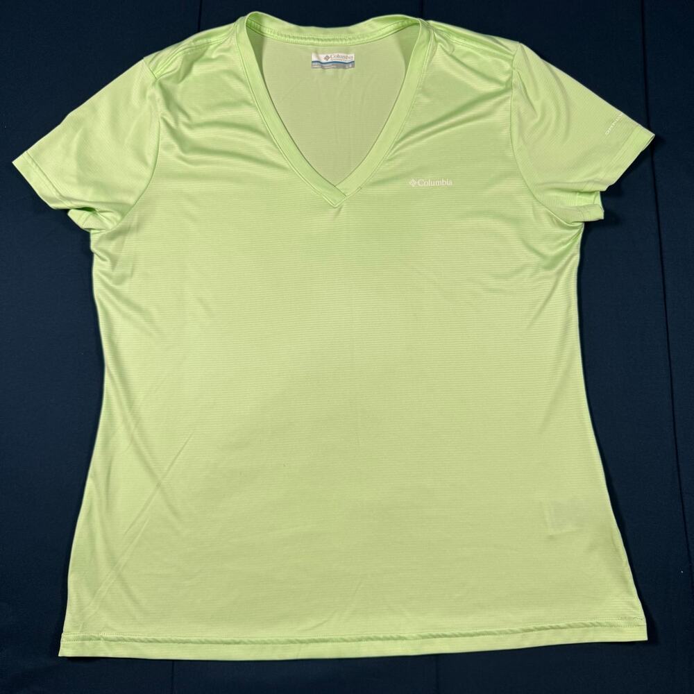 Columbia Womens Green Athletic Performance V Neck Tee Large